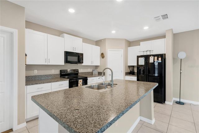 15501 WICKED STRONG STREET, Sun City Center, FL 33573