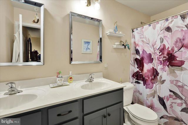 736 FARMWOOD LN U-0089, Lebanon, PA 17042