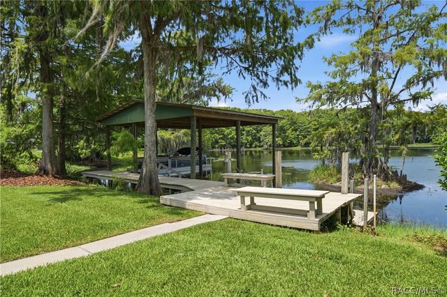 6610 S Merleing Loop, Floral City, FL 34436