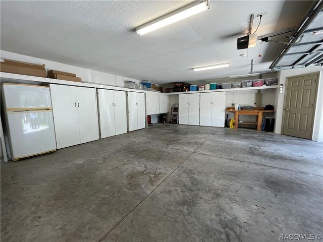 6610 S Merleing Loop, Floral City, FL 34436