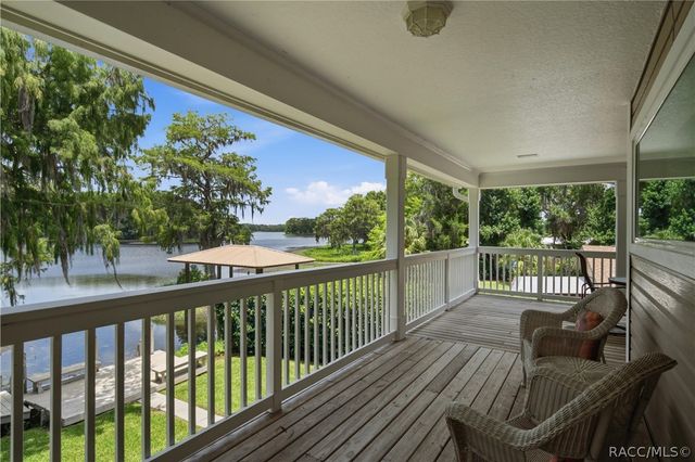6610 S Merleing Loop, Floral City, FL 34436