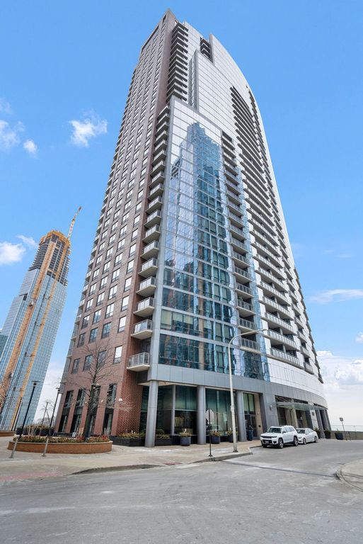 450 E Waterside Drive 2902, Chicago, IL 60601