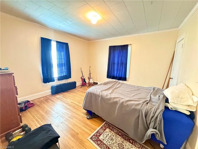 131 Young Street, Elkin, NC 28621