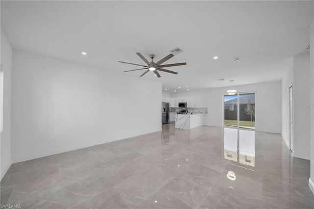 1122 NW 15th TER, Cape Coral, FL 33993