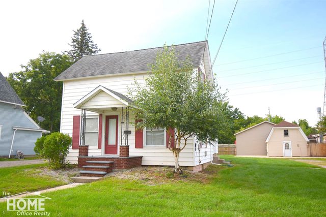 706 Corunna Avenue, Owosso, MI 48867