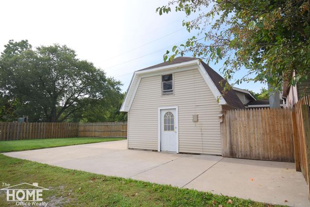 706 Corunna Avenue, Owosso, MI 48867