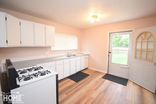 706 Corunna Avenue, Owosso, MI 48867
