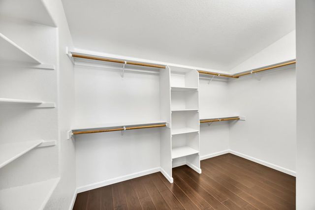 8472 Kingsland Ct, Elk Grove, CA 95624