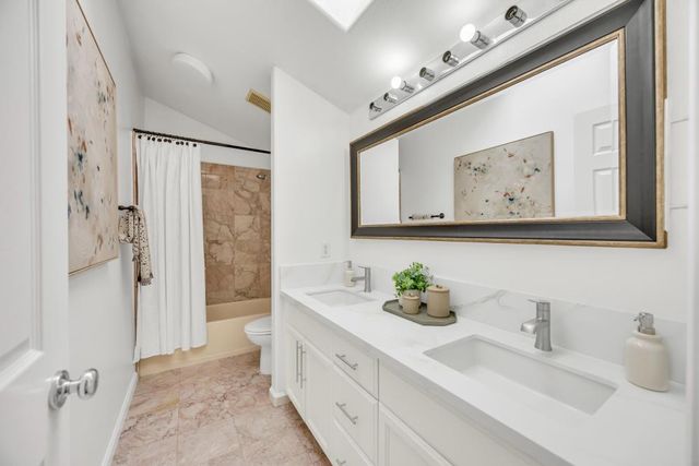 8472 Kingsland Ct, Elk Grove, CA 95624