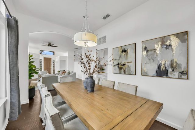 8472 Kingsland Ct, Elk Grove, CA 95624