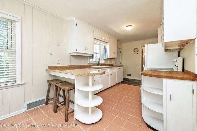 537 Gunson Street, East Lansing, MI 48823