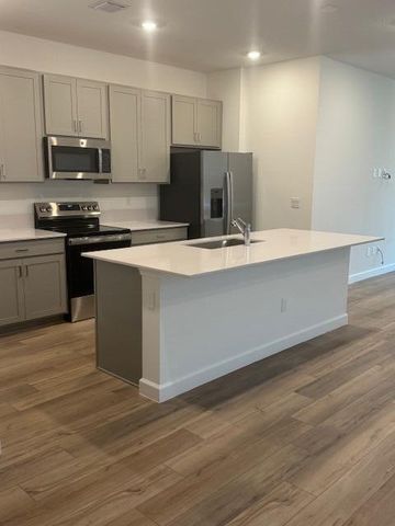 1545 SE CROSSWOOD Way, Port St. Lucie, FL 34984