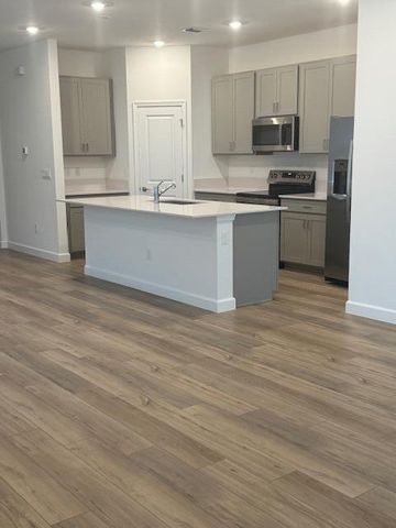 1545 SE CROSSWOOD Way, Port St. Lucie, FL 34984