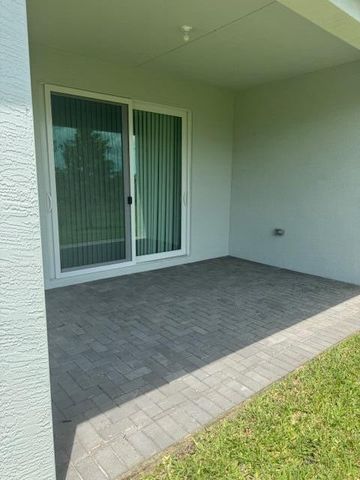 1545 SE CROSSWOOD Way, Port St. Lucie, FL 34984