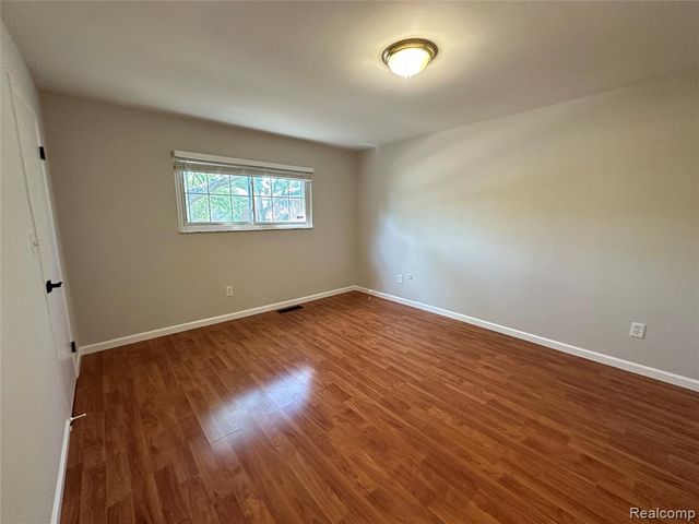 755 E Fox Hills Drive, Bloomfield Hills, MI 48304