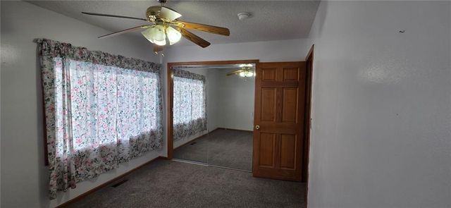 611 N Sunset Drive, Independence, MO 64050