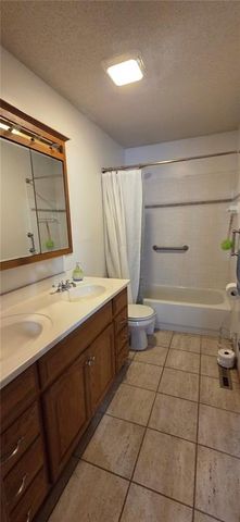 611 N Sunset Drive, Independence, MO 64050