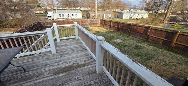 611 N Sunset Drive, Independence, MO 64050