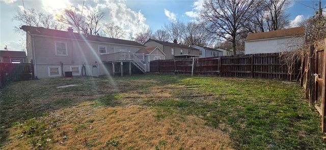 611 N Sunset Drive, Independence, MO 64050