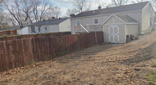 611 N Sunset Drive, Independence, MO 64050