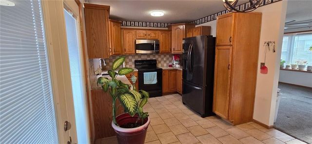 611 N Sunset Drive, Independence, MO 64050