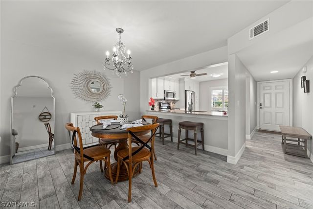 5965 Bloomfield CIR B104, Naples, FL 34112