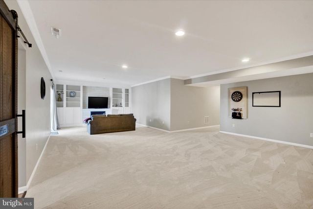 534 LAKE REDMAN CT, Seven Valleys, PA 17360