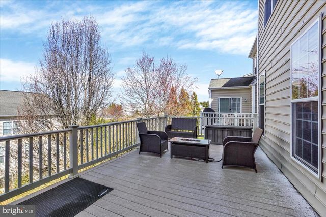 534 LAKE REDMAN CT, Seven Valleys, PA 17360