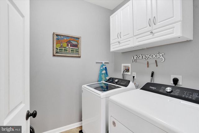 534 LAKE REDMAN CT, Seven Valleys, PA 17360