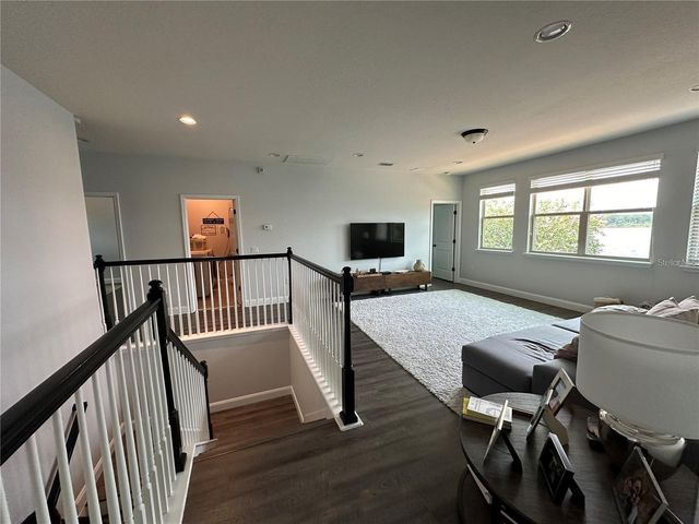 8370 LOOKOUT POINT DR., Windermere, FL 34786