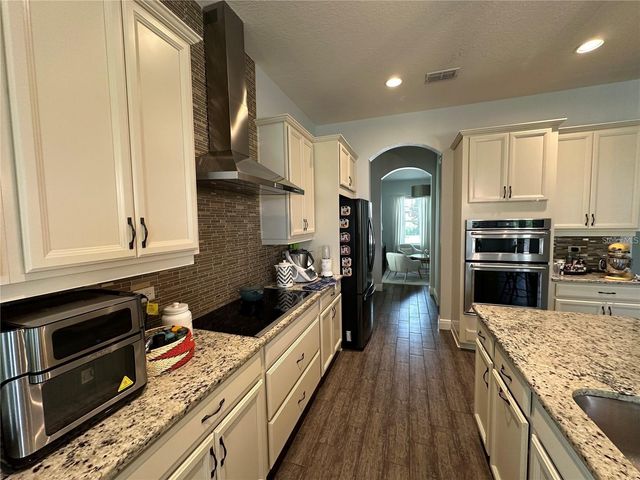 8370 LOOKOUT POINT DR., Windermere, FL 34786