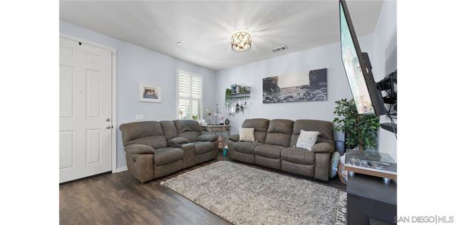 524 Turnstone Ln, Imperial Beach, CA 91932