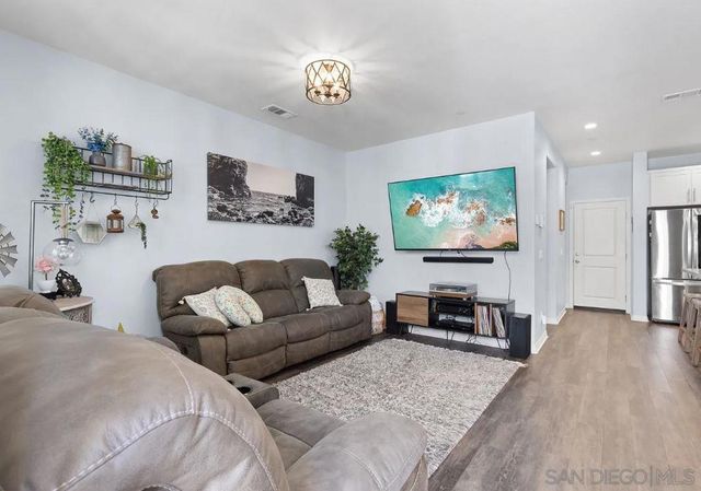 524 Turnstone Ln, Imperial Beach, CA 91932