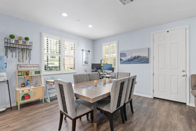 524 Turnstone Ln, Imperial Beach, CA 91932