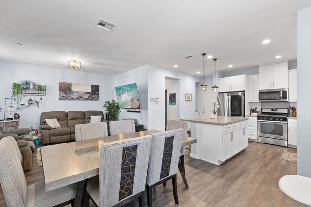 524 Turnstone Ln, Imperial Beach, CA 91932