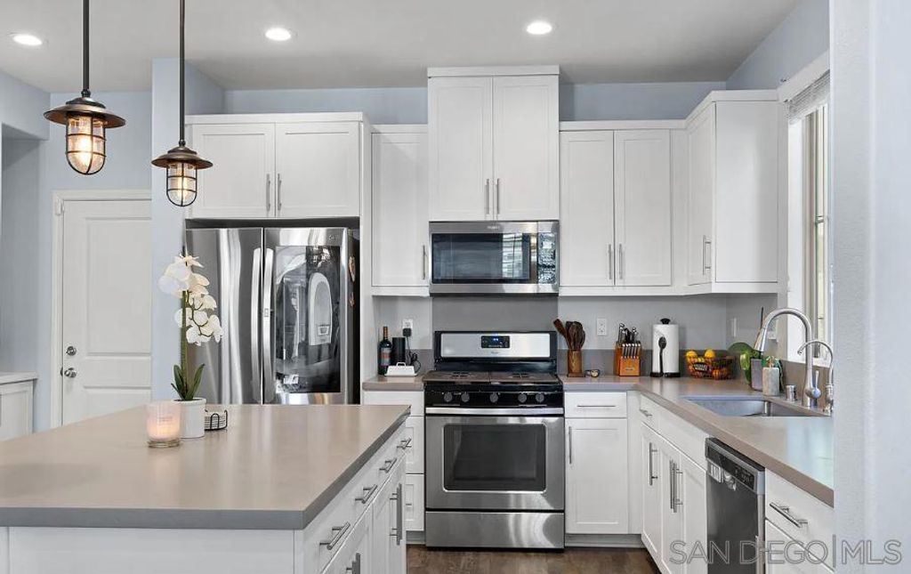 524 Turnstone Ln, Imperial Beach, CA 91932