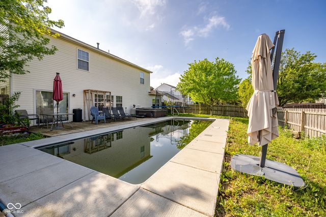 1962 Spring Beauty Court, Avon, IN 46123