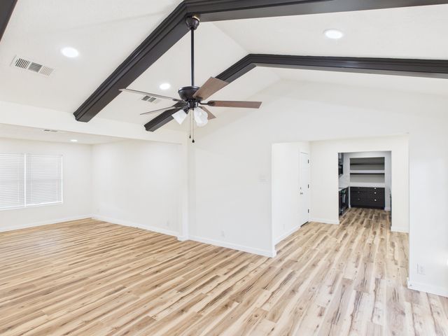 6285 Daisy, Beaumont, TX 77706