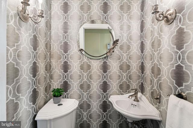 109 S MONTGOMERY ST, Trenton, NJ 08611