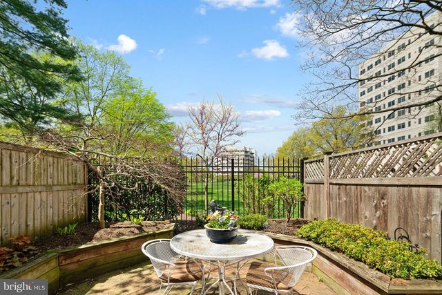 109 S MONTGOMERY ST, Trenton, NJ 08611