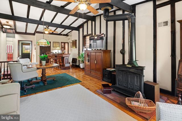 109 S MONTGOMERY ST, Trenton, NJ 08611