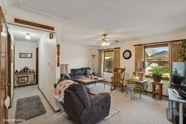 980 NE 54th Avenue, Des Moines, IA 50313