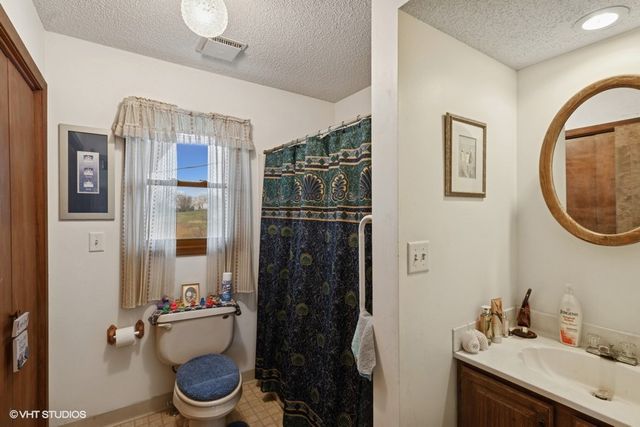 980 NE 54th Avenue, Des Moines, IA 50313