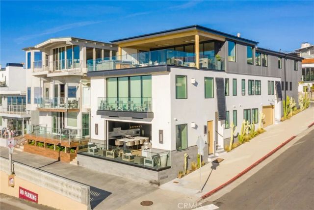 2200 The Strand A, Manhattan Beach, CA 90266