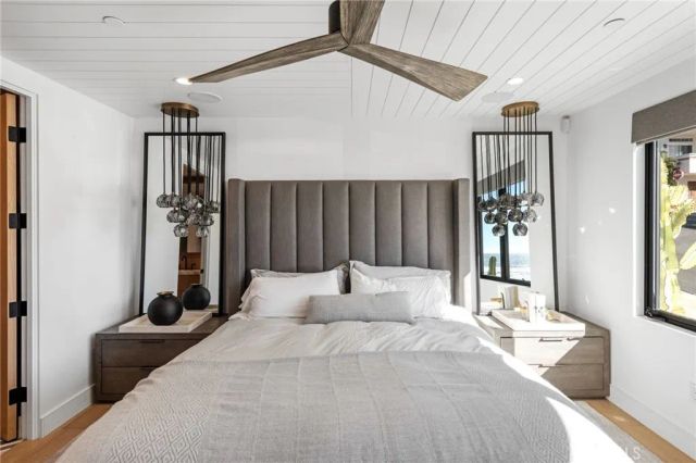 2200 The Strand A, Manhattan Beach, CA 90266