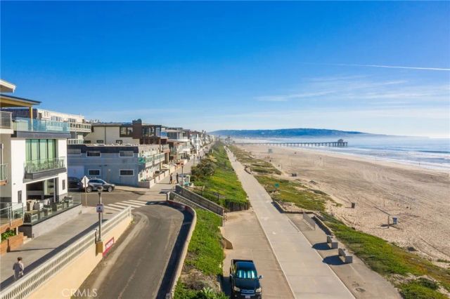 2200 The Strand A, Manhattan Beach, CA 90266