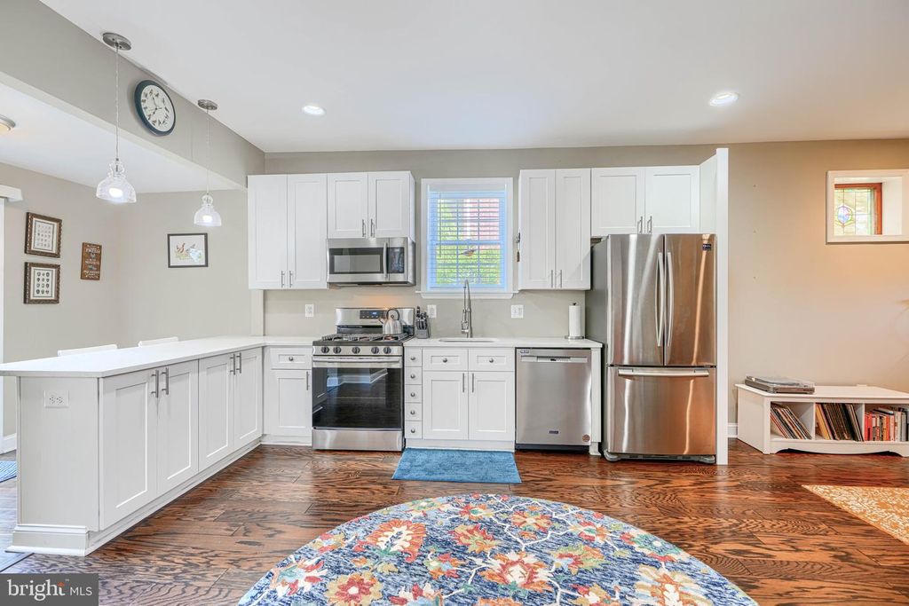 Image 10 of property listing at 3105 JUNEAU PL, Baltimore, MD 21214