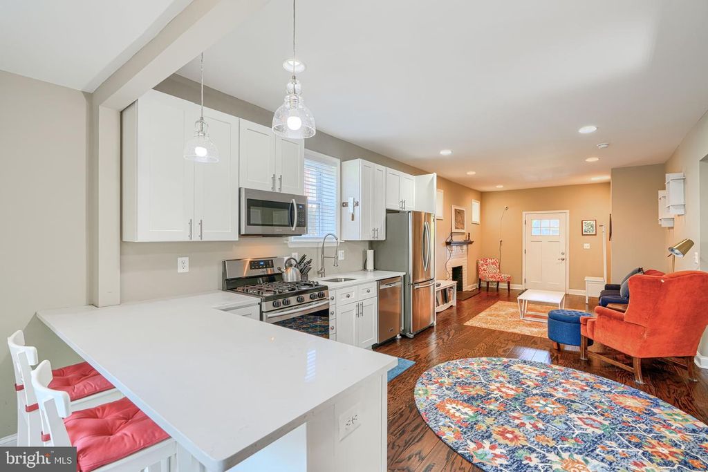 Image 11 of property listing at 3105 JUNEAU PL, Baltimore, MD 21214