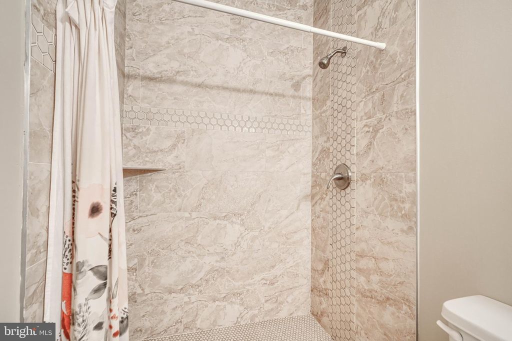 Image 21 of property listing at 3105 JUNEAU PL, Baltimore, MD 21214