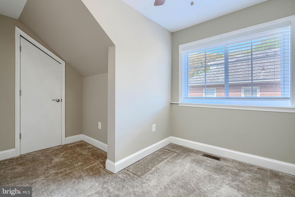 Image 30 of property listing at 3105 JUNEAU PL, Baltimore, MD 21214